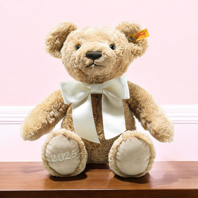 Cosy Year Bear 2025, 34cm, Steiff sljs p Nalleriet.se